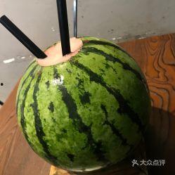 超帅网红吃瓜图片,超帅画面引网友热议