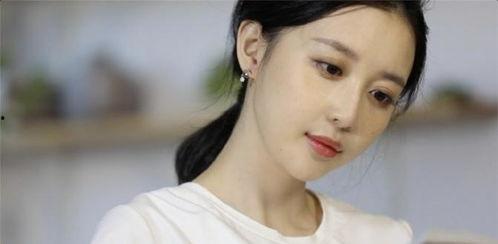 网红空姐吃瓜视频