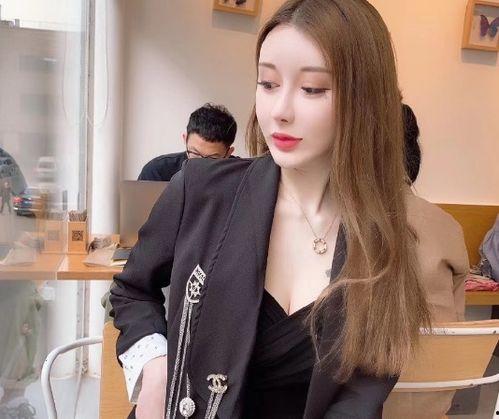网红美女吃瓜辟谣,揭秘网络谣言背后的真相  第2张